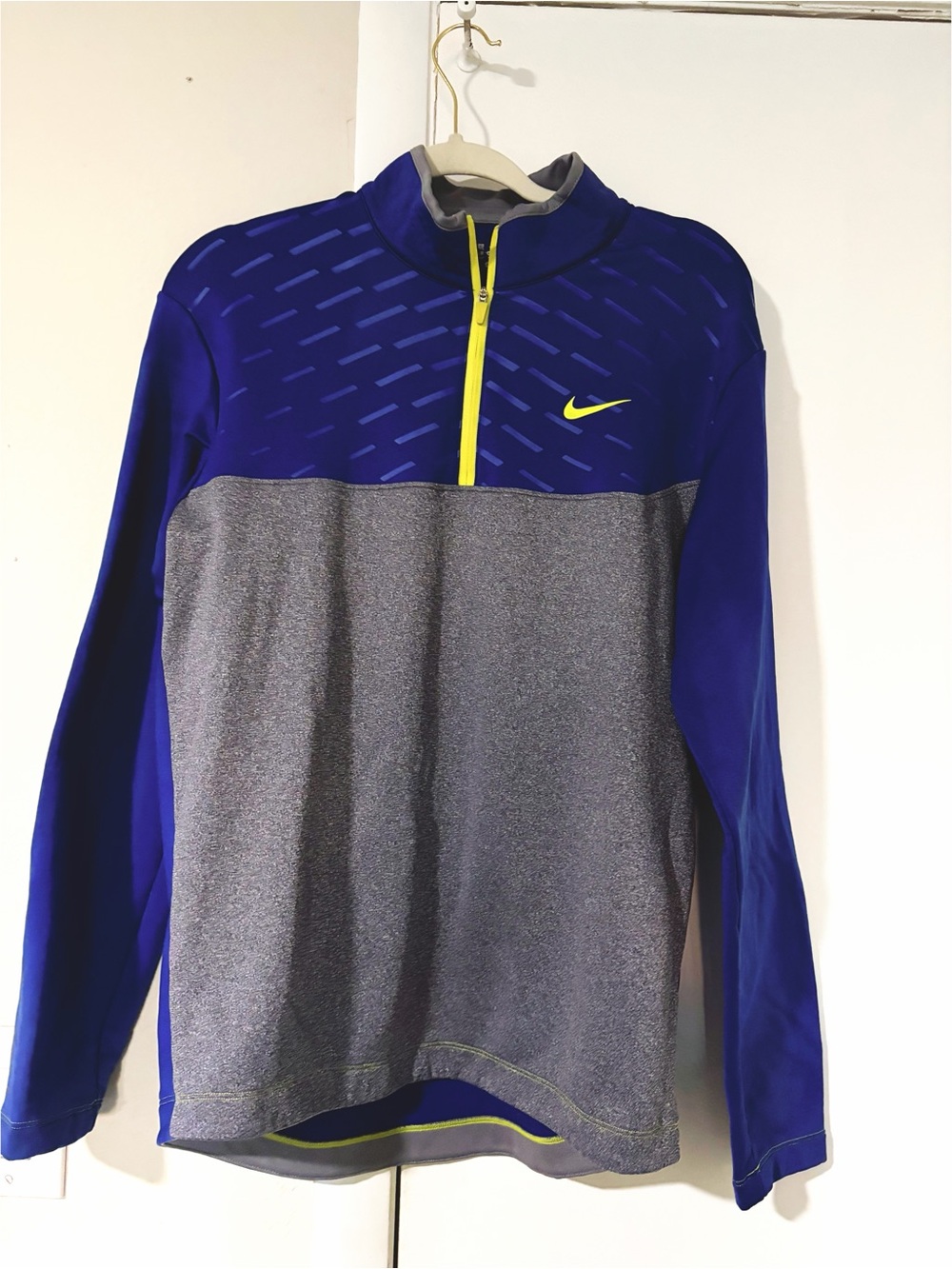 Nike sweatshirt